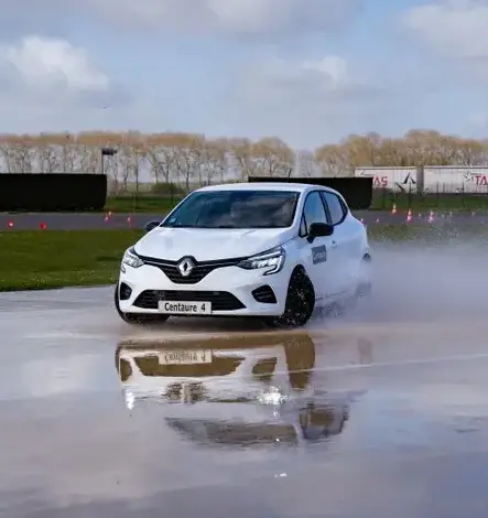 Stage conduite route glissante à à Rennes - image 4