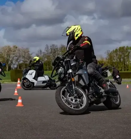 Stage conduite route glissante à Saint-Malo-1