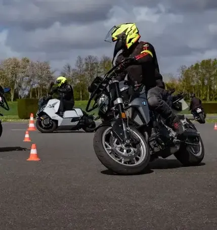 Stage conduite route glissante à en Bretagne - image 4