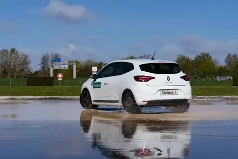 Stage conduite route glissante en Bretagne-5