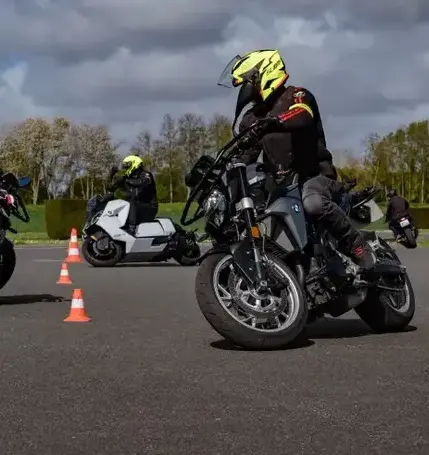 Stage conduite route glissante à Saint-Brieuc - image 2