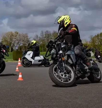 stage de conduite à à Saint-Malo - image 3