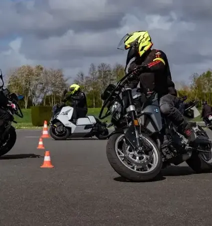 stage de perfectionnement moto Saint-Brieuc-1